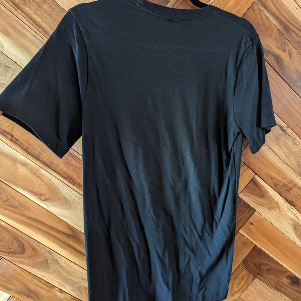 🎉 4 for $25 🎉 FREE BRITNEY Short Sleeve Crew Neck T Shirt NWT - Picture 6 of 8